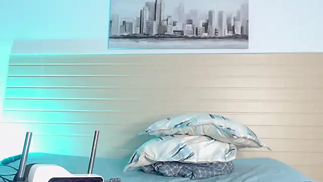 Madisonkay online show from March 12, 2026, 2:07 am