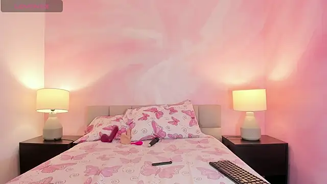 Staarhot online show from February 9, 2026, 7:29 pm