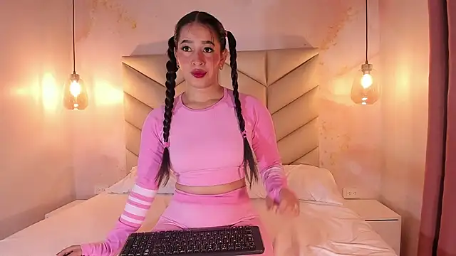 Staarhot online show from February 22, 2026, 11:53 am