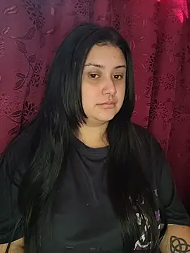 CurvyNoir online show from December 16, 2025, 4:23 pm