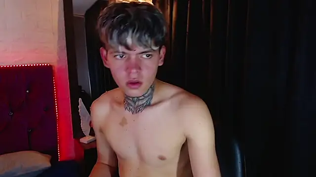 frankboyx online show from November 16, 2025, 7:52 pm