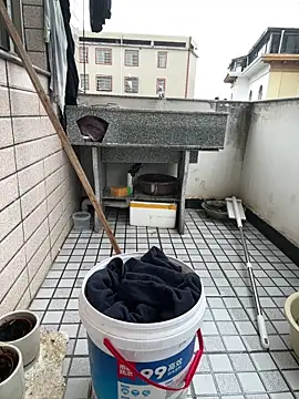 daaqnn online show from December 5, 2025, 1:58 am