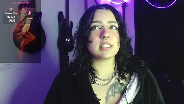 Jessie  wild online show from January 5, 2026, 11:19 pm