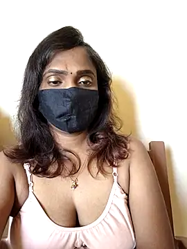 Queen-dhivya online show from February 5, 2026, 3:33 am