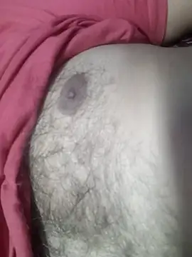 bearslove143 online show from November 26, 2025, 2:56 am