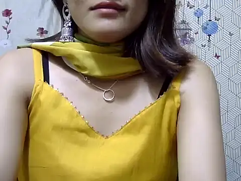 maira 33 online show from February 8, 2026, 8:12 pm