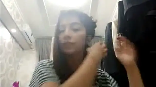 Sofiagreetings online show from November 3, 2025, 2:18 pm