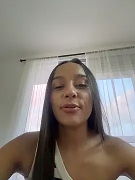 Brunettecollins05 online show from March 28, 2026, 11:15 pm