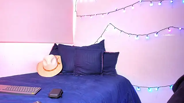 saint dark online show from December 22, 2025, 12:13 pm