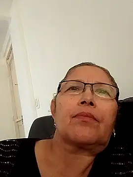 Snapshot of Cessi50 chatting on November 21, 2025, 3:44 pm Cessi50 online show from November 21, 2025, 3:44 pm