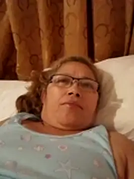 Snapshot of Cessi50 chatting on November 28, 2025, 2:25 am Cessi50 online show from November 28, 2025, 2:25 am