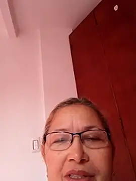 Snapshot of Cessi50 chatting on November 28, 2025, 2:42 pm Cessi50 online show from November 28, 2025, 2:42 pm