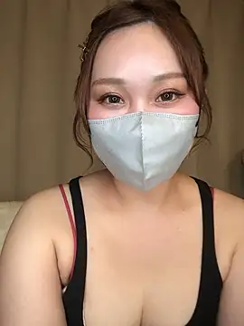 reika33 online show from November 2, 2025, 11:34 am