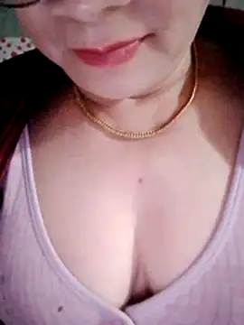 small-house123 online show from February 12, 2026, 2:12 pm