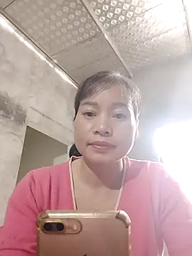 Kiuwi-omao online show from November 2, 2025, 7:22 am