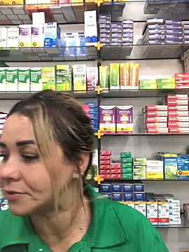 imoly  online show from November 2, 2025, 1:24 pm