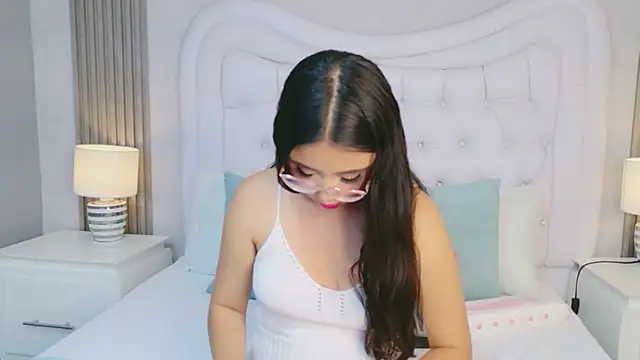 Snapshot of ScarlettPetrova chatting on March 13, 2026, 11:50 am ScarlettPetrova online show from March 13, 2026, 11:50 am