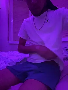 manuelrde online show from November 4, 2025, 1:32 pm