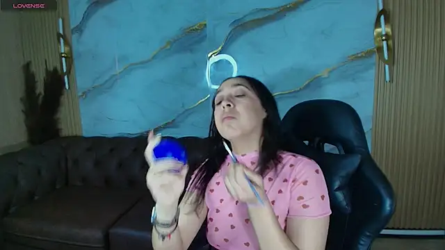 gabriella storm tf online show from January 14, 2026, 12:44 pm