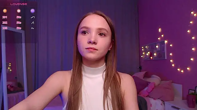 Adria Arjona online show from March 5, 2026, 7:37 am