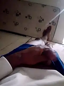 moreninho564 online show from November 9, 2025, 10:19 pm