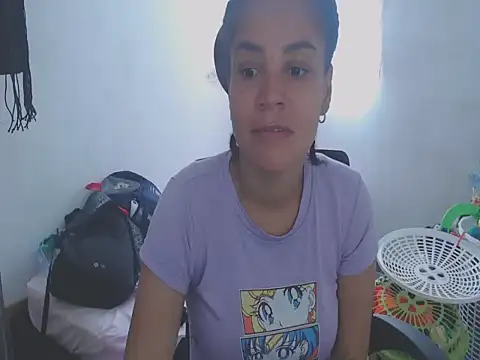shayna cute online show from June 2, 2026, 6:43 pm