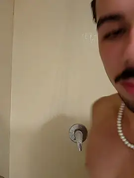 Snapshot of Leo__ribeiro chatting on March 15, 2026, 2:01 pm Leo ribeiro online show from March 15, 2026, 2:01 pm