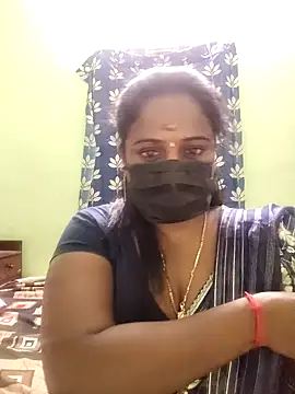 tam-queen1 online show from November 11, 2025, 5:07 am