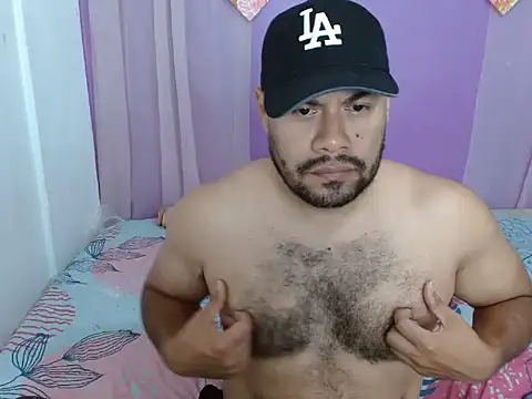 Snapshot of Ramses_36 chatting on November 14, 2025, 1:15 am Ramses 36 online show from November 14, 2025, 1:15 am