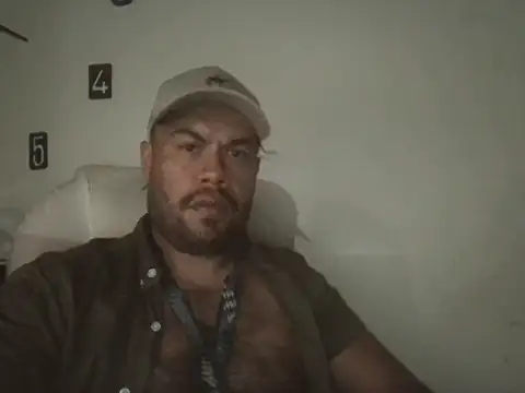 Snapshot of Ramses_36 chatting on January 17, 2026, 2:49 am Ramses 36 online show from January 17, 2026, 2:49 am