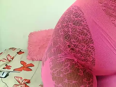 Snapshot of SweetSavage18 chatting on November 2, 2025, 8:11 pm SweetSavage18 online show from November 2, 2025, 8:11 pm