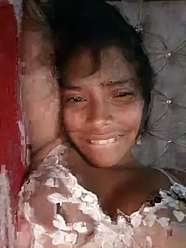 Antonela besos online show from November 3, 2025, 7:42 am