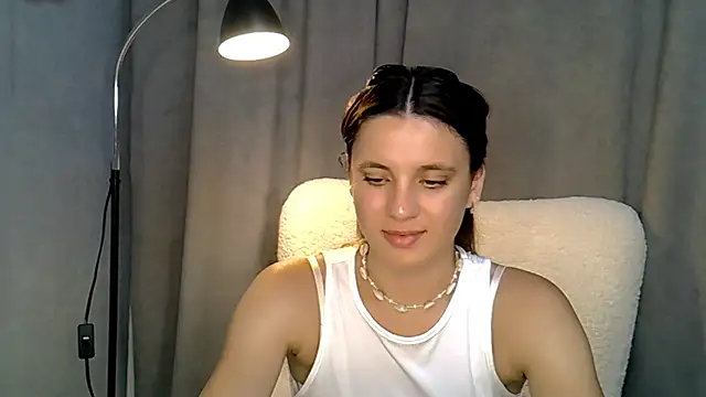 KiraHoney online show from July 1, 2026, 9:58 pm