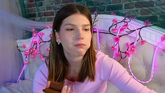 WilmaJohnson online show from March 13, 2026, 7:04 am