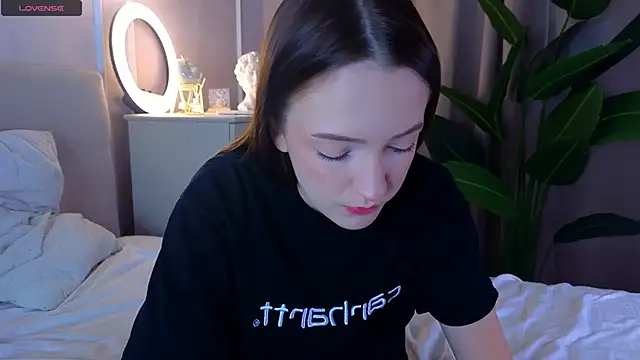 Snapshot of FrancesMason chatting on February 26, 2026, 6:34 am FrancesMason online show from February 26, 2026, 6:34 am