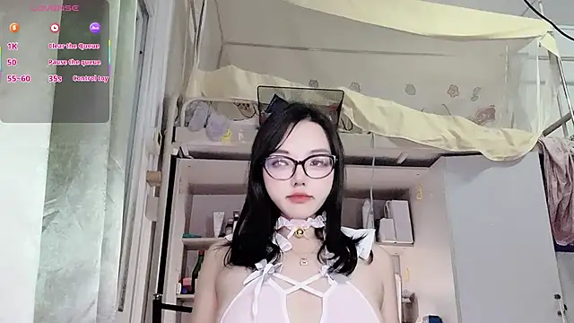 99EE-yy online show from November 5, 2025, 12:16 pm