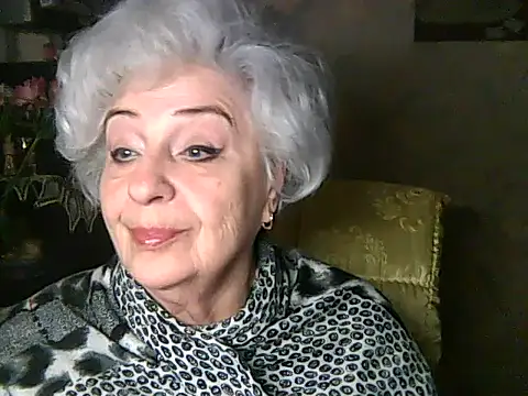 Snapshot of ValeriaKroww chatting on April 26, 2026, 7:11 pm ValeriaKroww online show from April 26, 2026, 7:11 pm