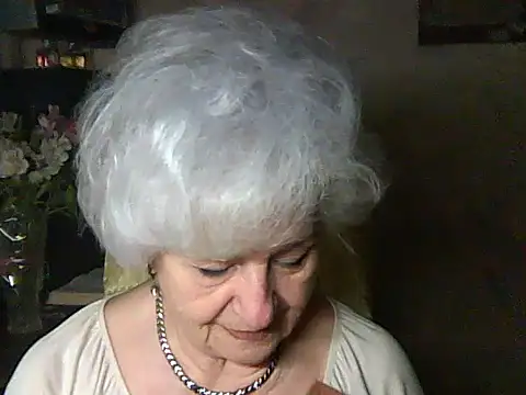 Snapshot of ValeriaKroww chatting on May 16, 2026, 4:39 pm ValeriaKroww online show from May 16, 2026, 4:39 pm