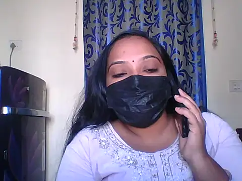 Mathi cam online show from February 6, 2026, 4:39 am