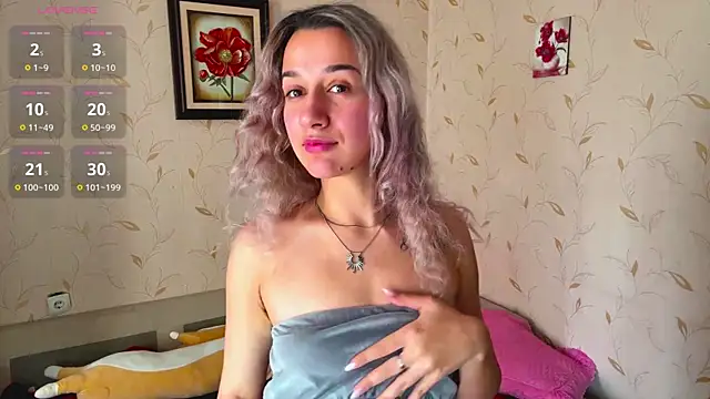 Auroragin online show from November 20, 2025, 9:20 am