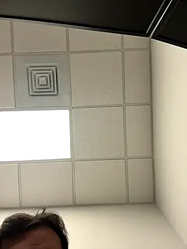 Snapshot of gino32582 chatting on November 3, 2025, 7:37 pm gino32582 online show from November 3, 2025, 7:37 pm