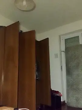 00Travsharongomez online show from April 20, 2026, 10:00 pm