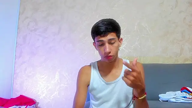 lucian davii online show from November 18, 2025, 12:31 pm