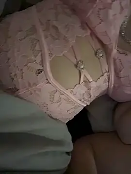 Funcouple27 online show from November 4, 2025, 9:14 pm