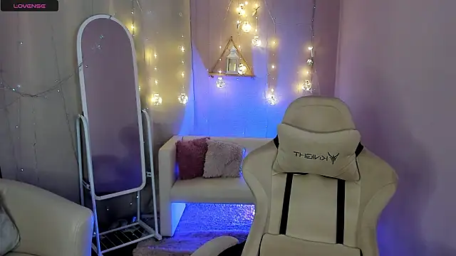 Hanako Rey online show from February 4, 2026, 5:24 am