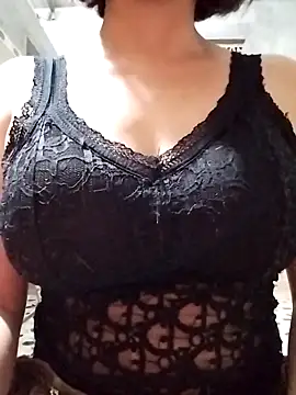 Niramiu online show from April 16, 2026, 9:39 pm