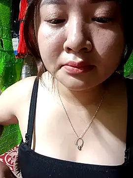 Bee-bgolden online show from November 8, 2025, 7:41 am