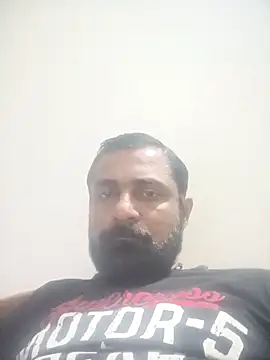 Snapshot of RubyEntity chatting on March 26, 2026, 2:11 pm RubyEntity online show from March 26, 2026, 2:11 pm