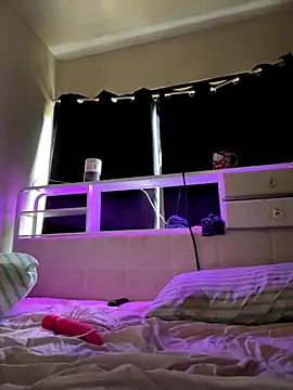 softgirlmedusa online show from November 17, 2025, 6:24 pm