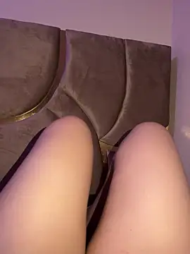 Snapshot of Bosii_mamhona chatting on November 7, 2025, 1:05 am Bosii mamhona online show from November 7, 2025, 1:05 am